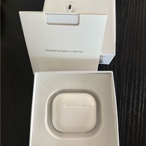 Apple AirPods (Generation 3)